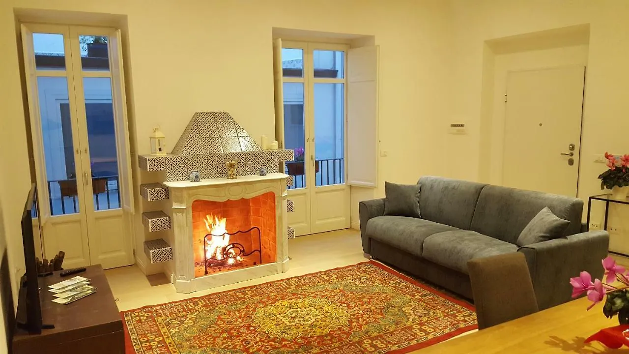 Apartmán Palazzo De Castro Dimora Di Charme Palermo 0*,  Itálie