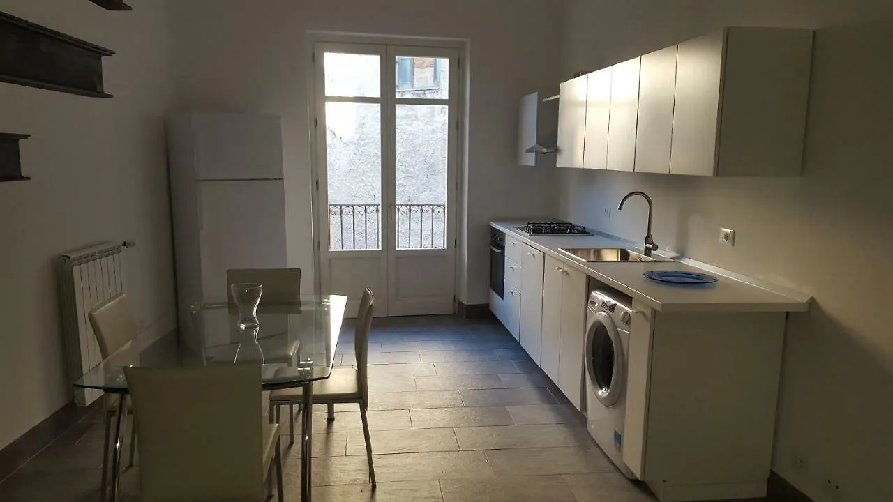 Apartmán Palazzo De Castro Dimora Di Charme Palermo 0*,